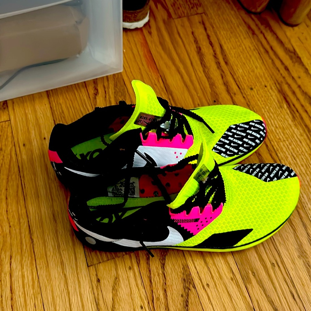 NWOT Nike rival xc- can be worn with or without screws for racing! 37.5 sz